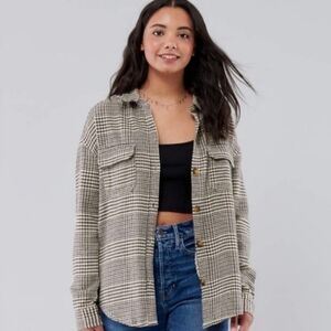 Hollister Women's Boyfriend Fit Flannel  Plaid Shacket Shirt Size S